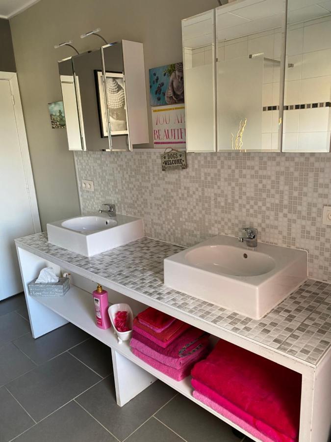 Homestay Mimi'S Rental Bruges Esterno foto